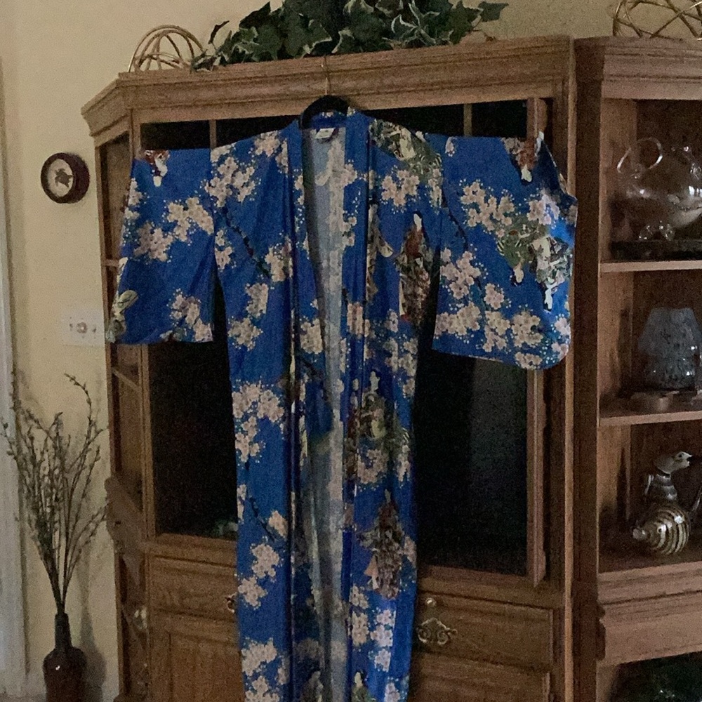 Sakurai Shoji Japanese kimono cherry blossom robe artsy floral Asian spa blue OS